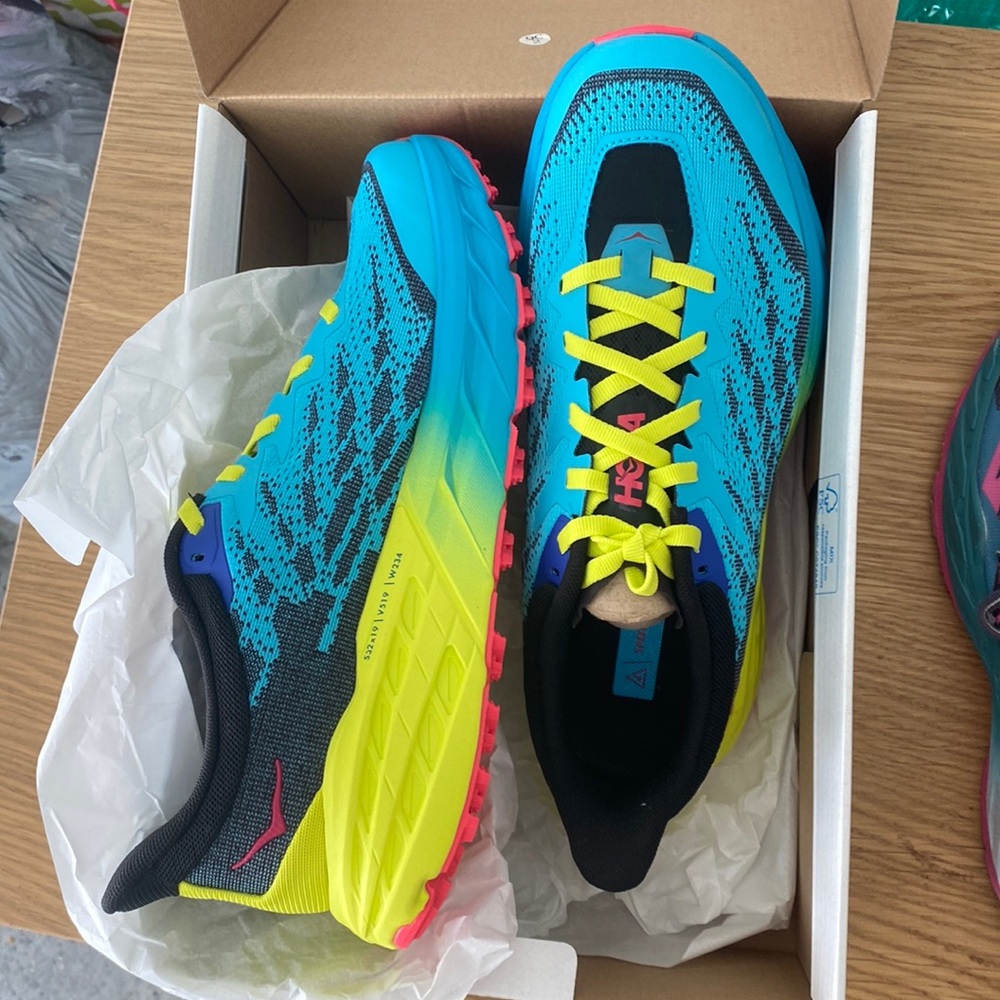 Brand new Women’s Hoka running shoes - size 8